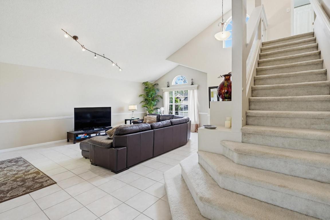 BINKS FOREST OF THE LANDINGS - Residential