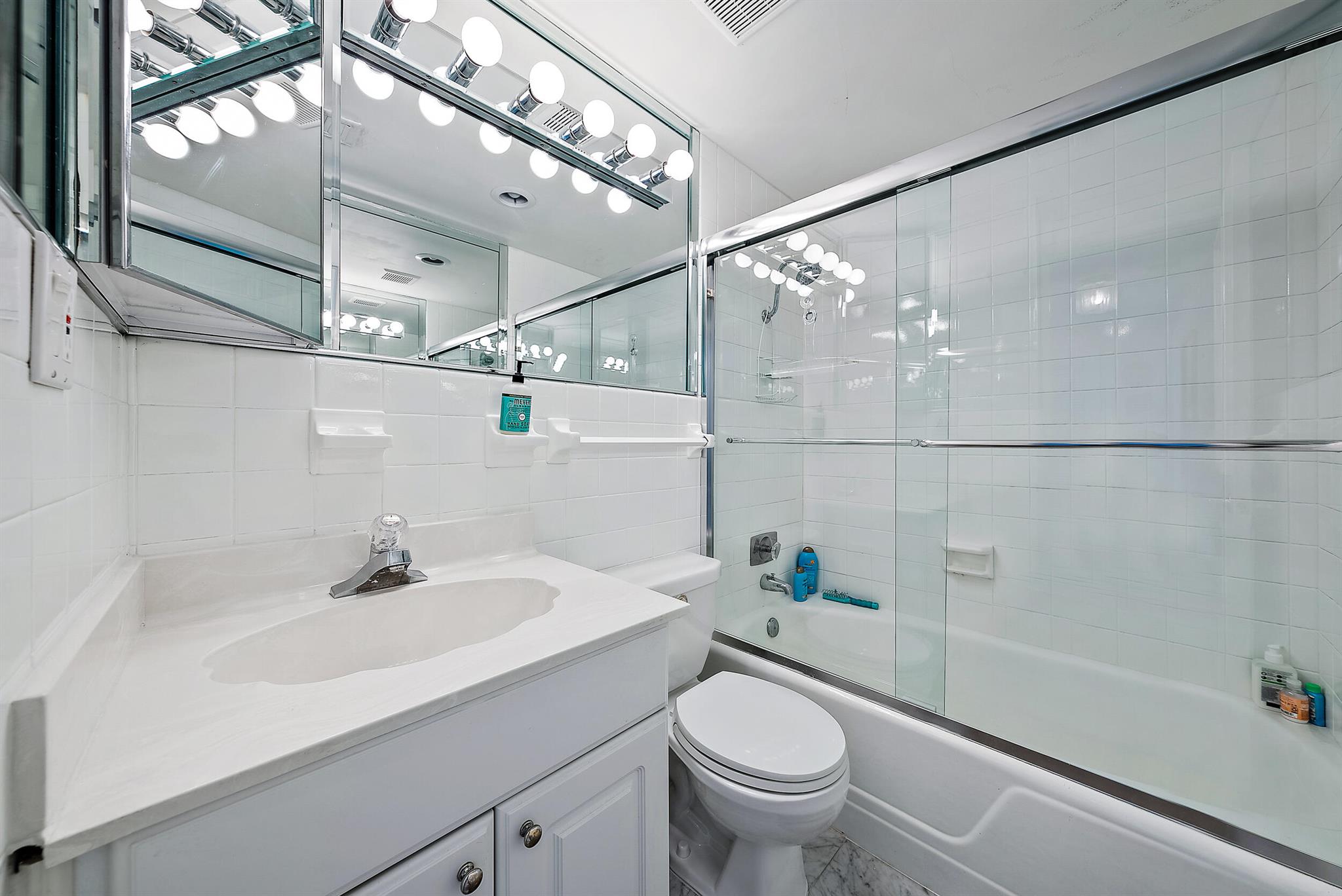 250 Bradley Place 308