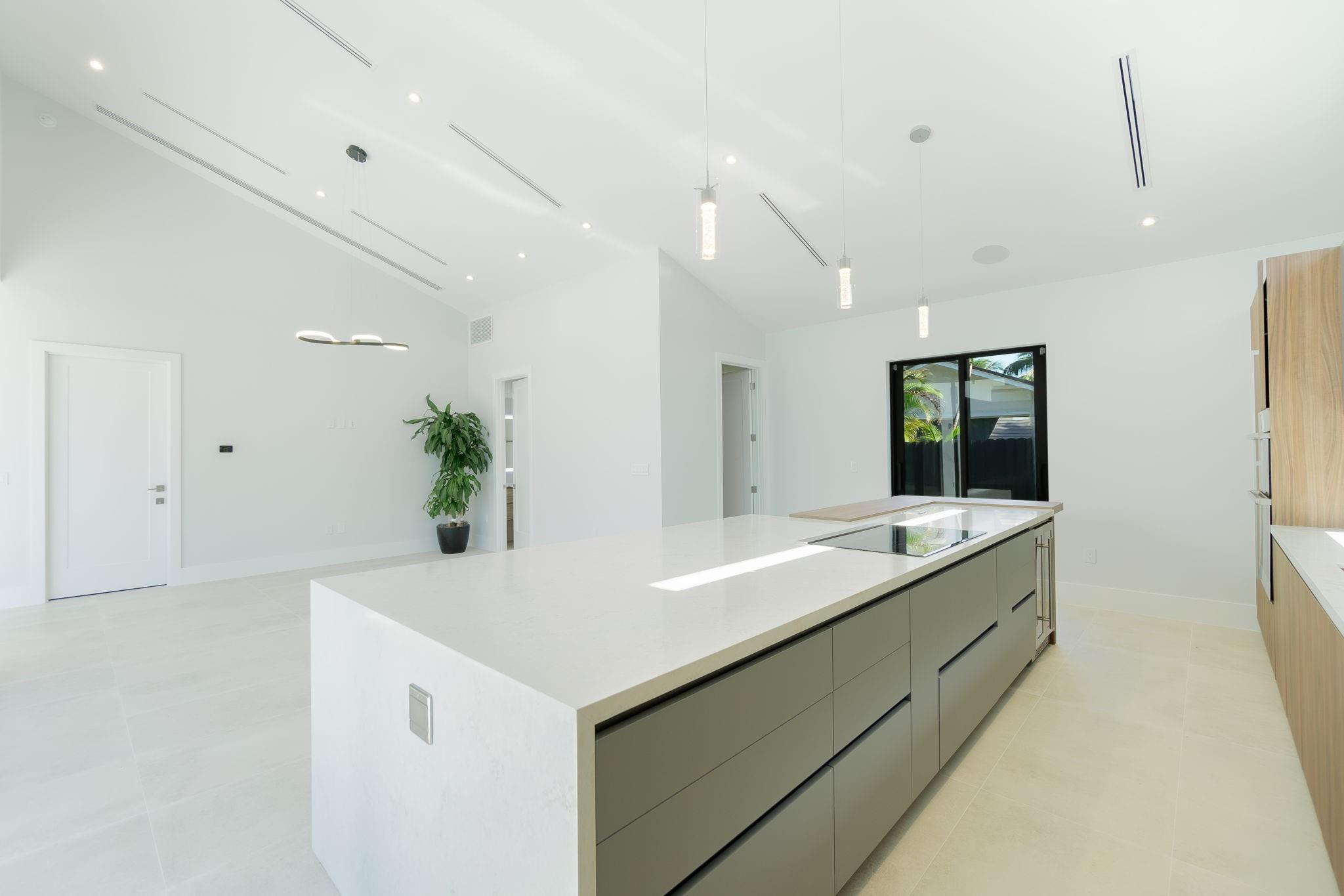 Worth Court 1st Add - Residential