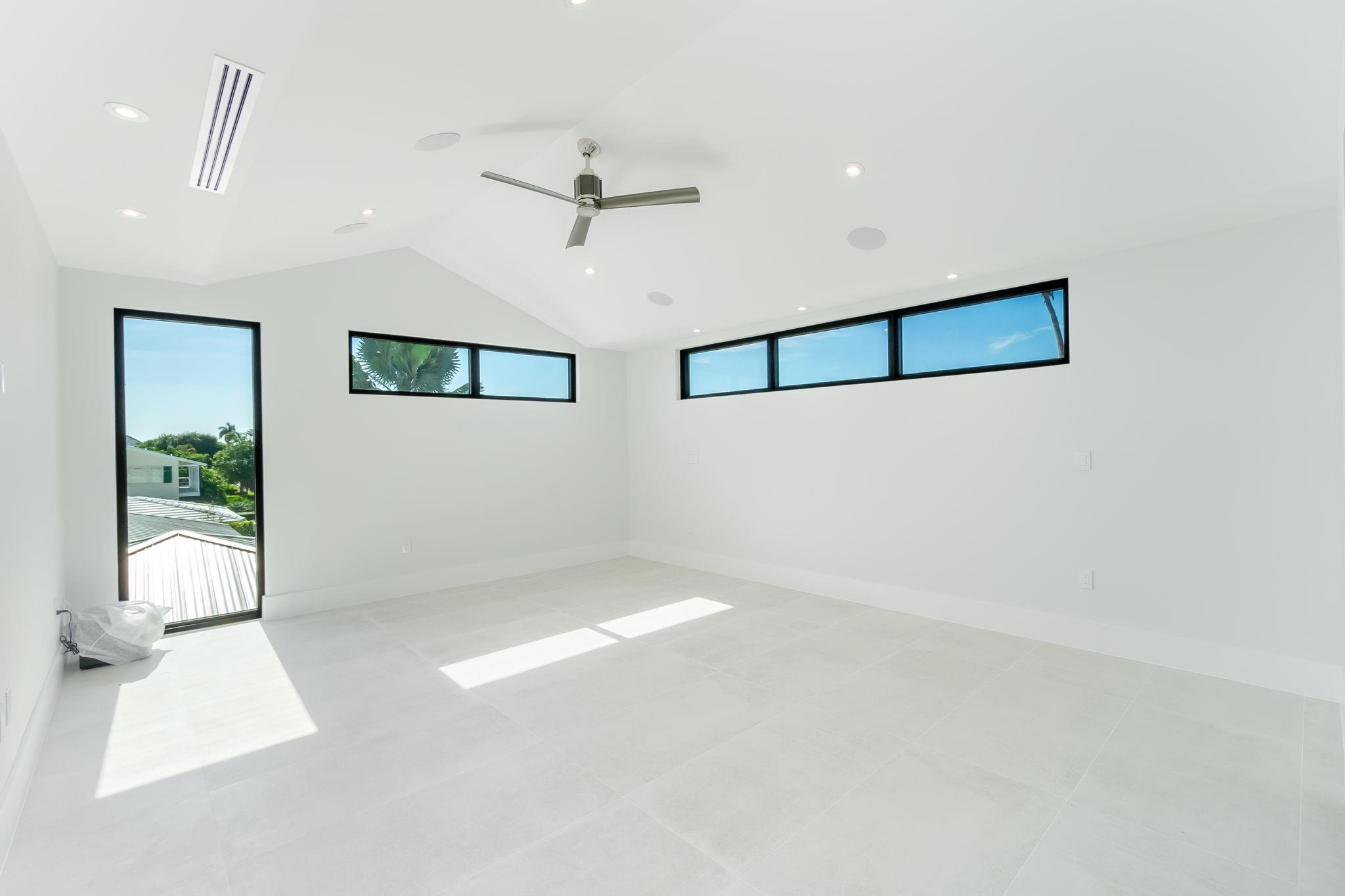 Worth Court 1st Add - Residential