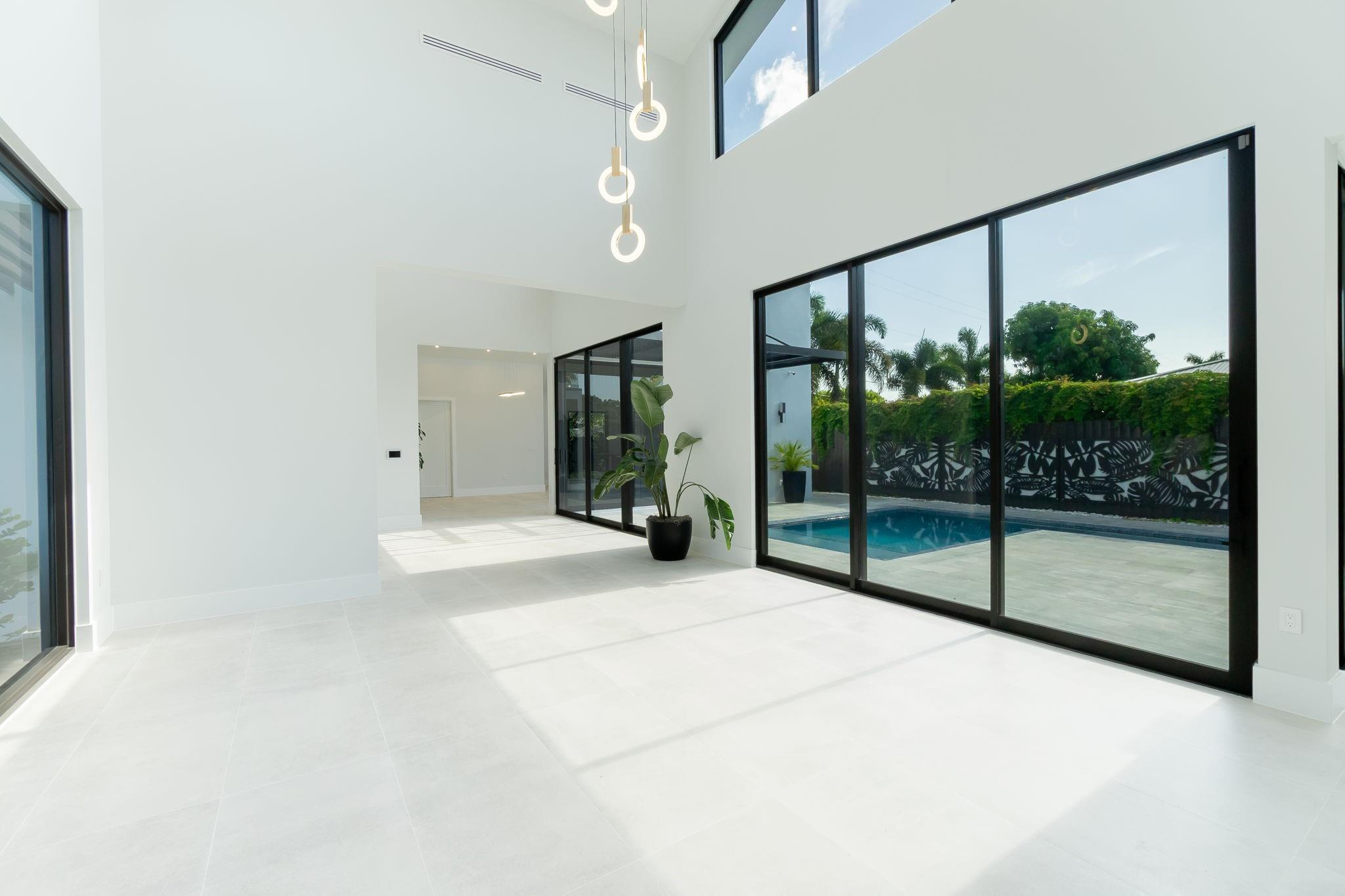 Worth Court 1st Add - Residential