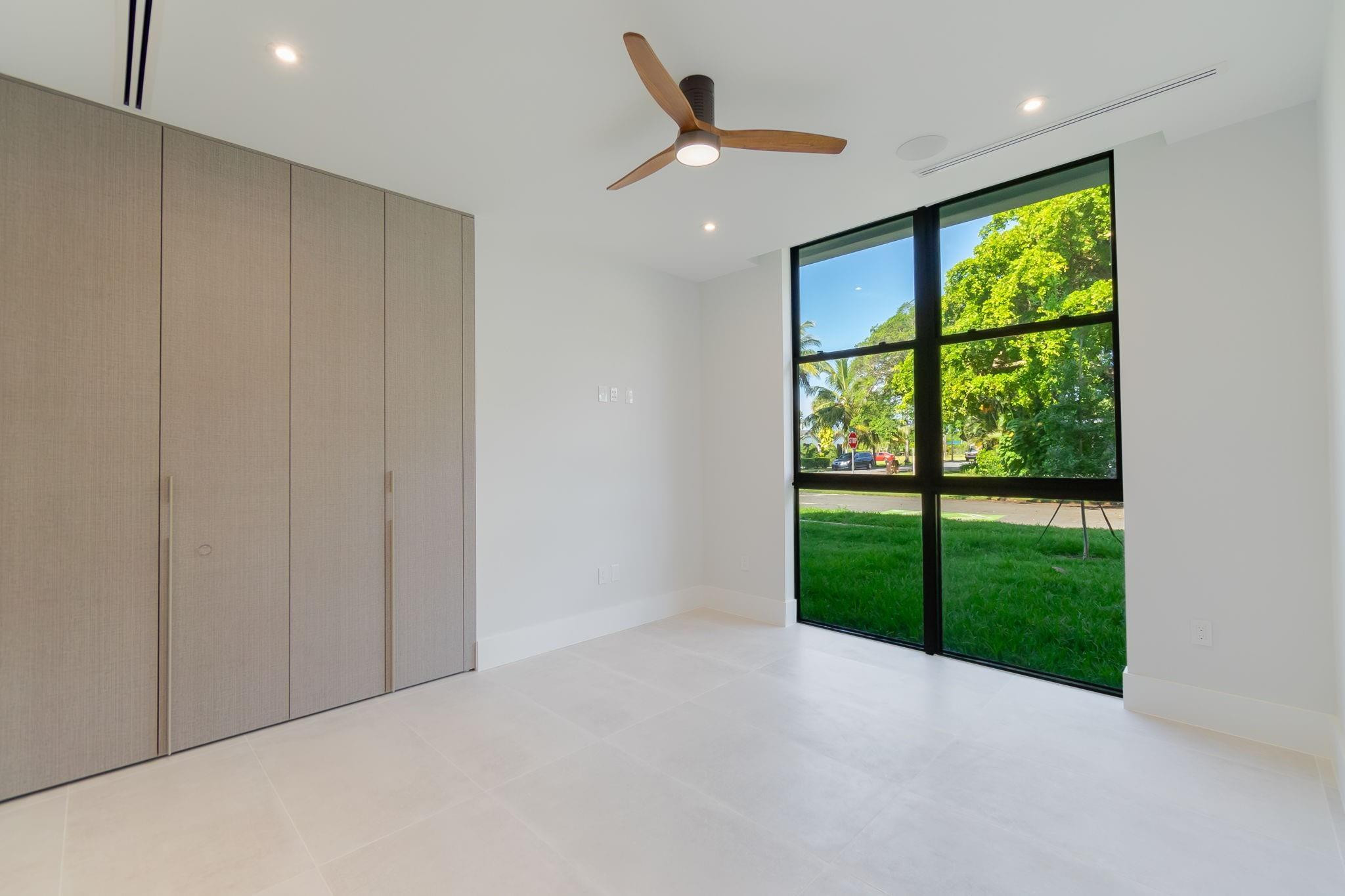 Worth Court 1st Add - Residential