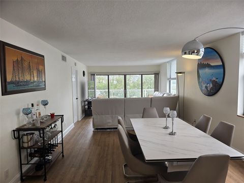 Condominium in Pompano Beach FL 1401 Riverside Dr 6.jpg