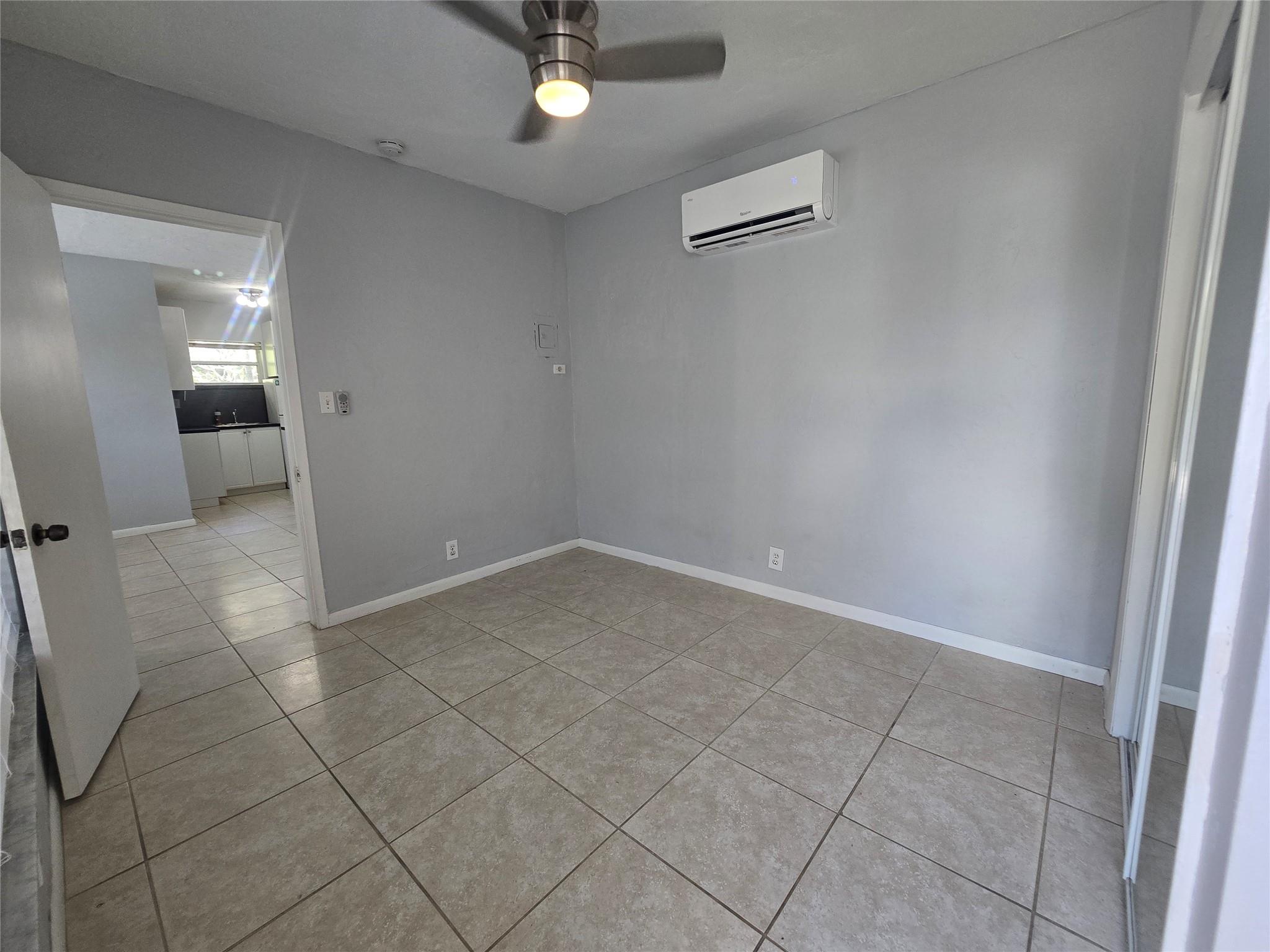 Lauderdale 2-9 D - Residential Lease