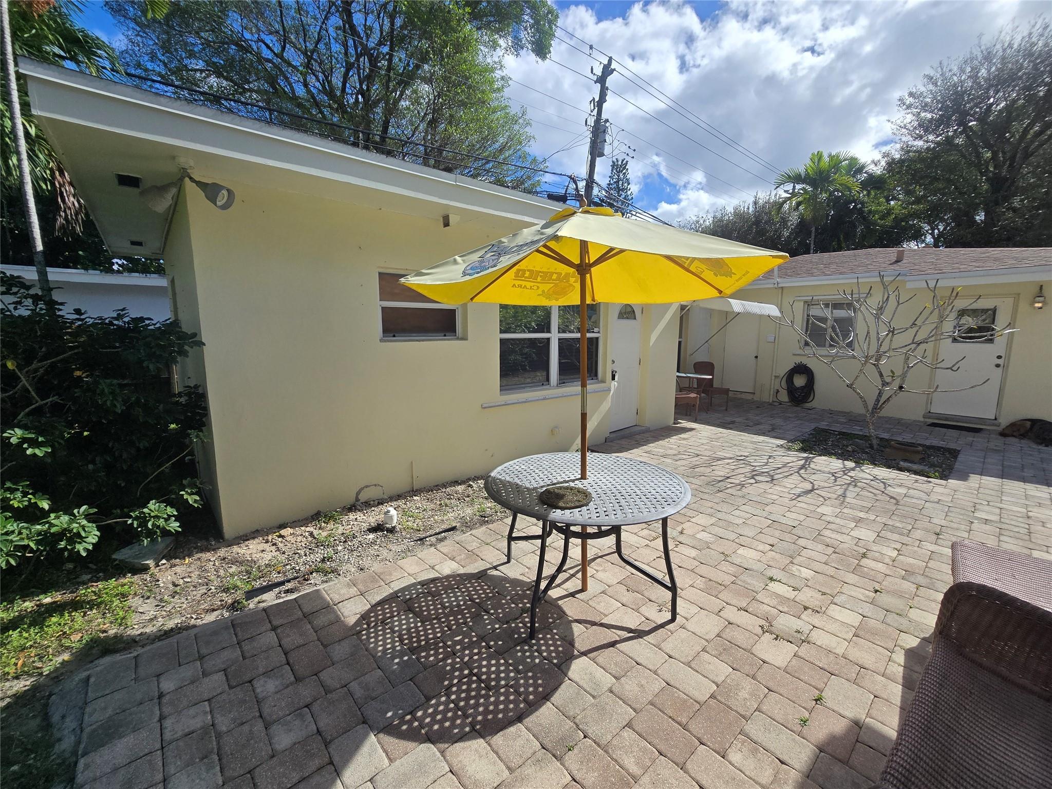 Lauderdale 2-9 D - Residential Lease