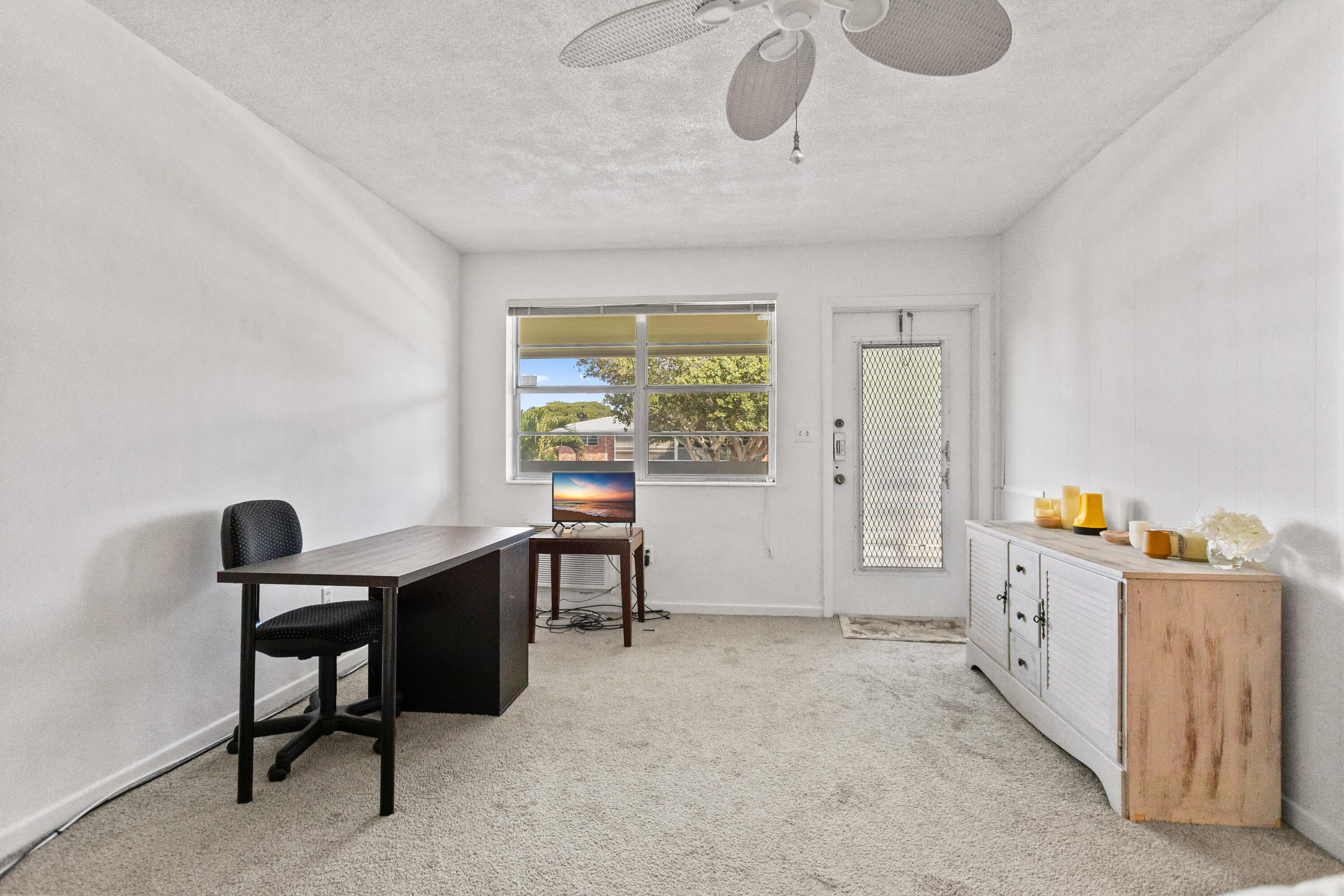 PALM ROYAL APTS INC CONDO - Residential