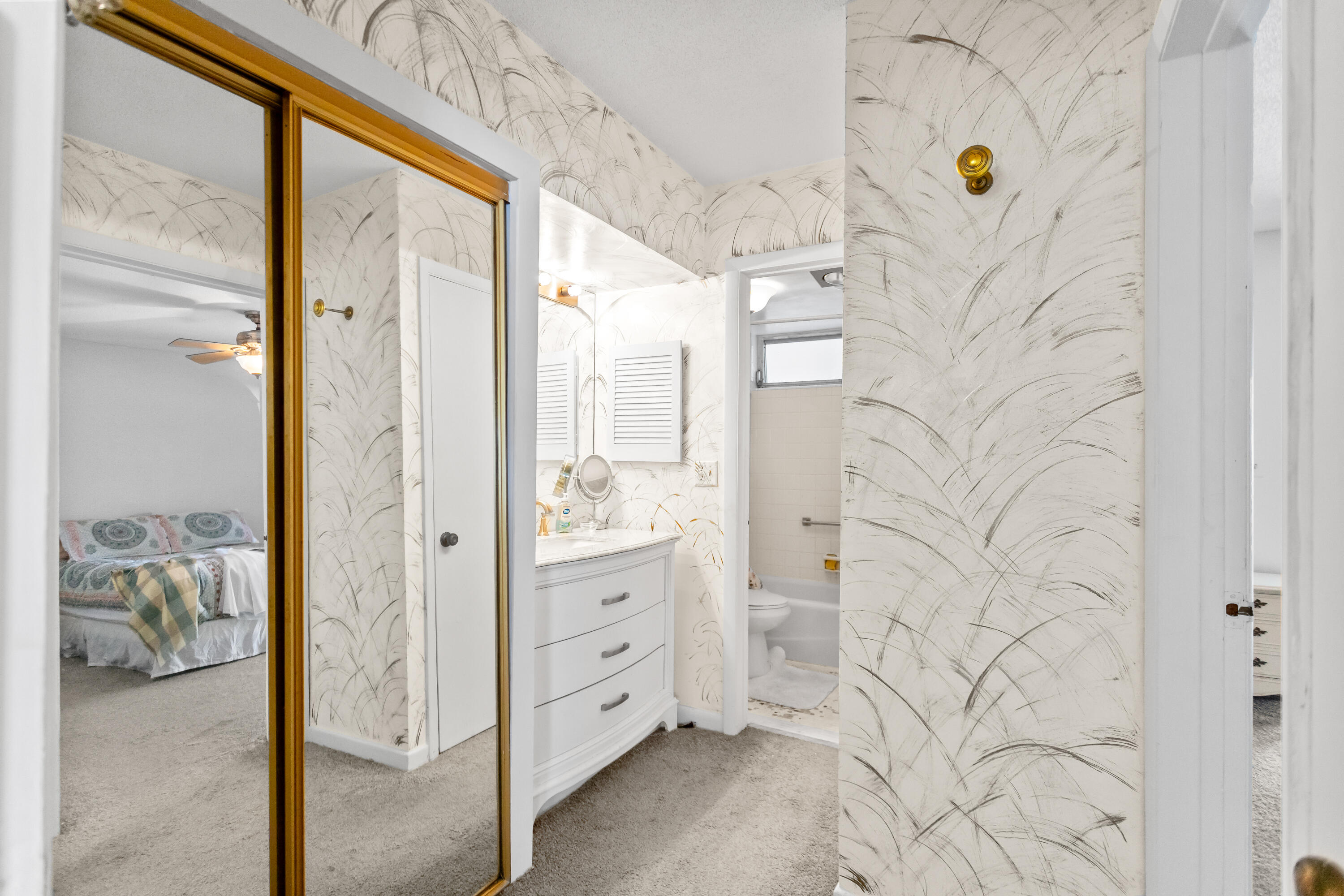 PALM ROYAL APTS INC CONDO - Residential