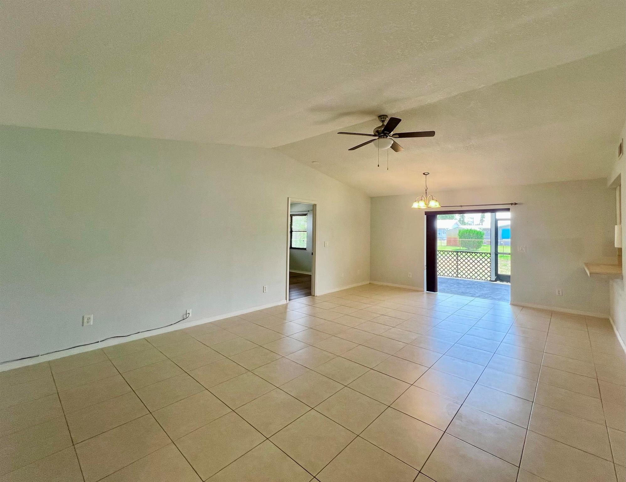 PORT ST LUCIE SECTION 1 - Residential