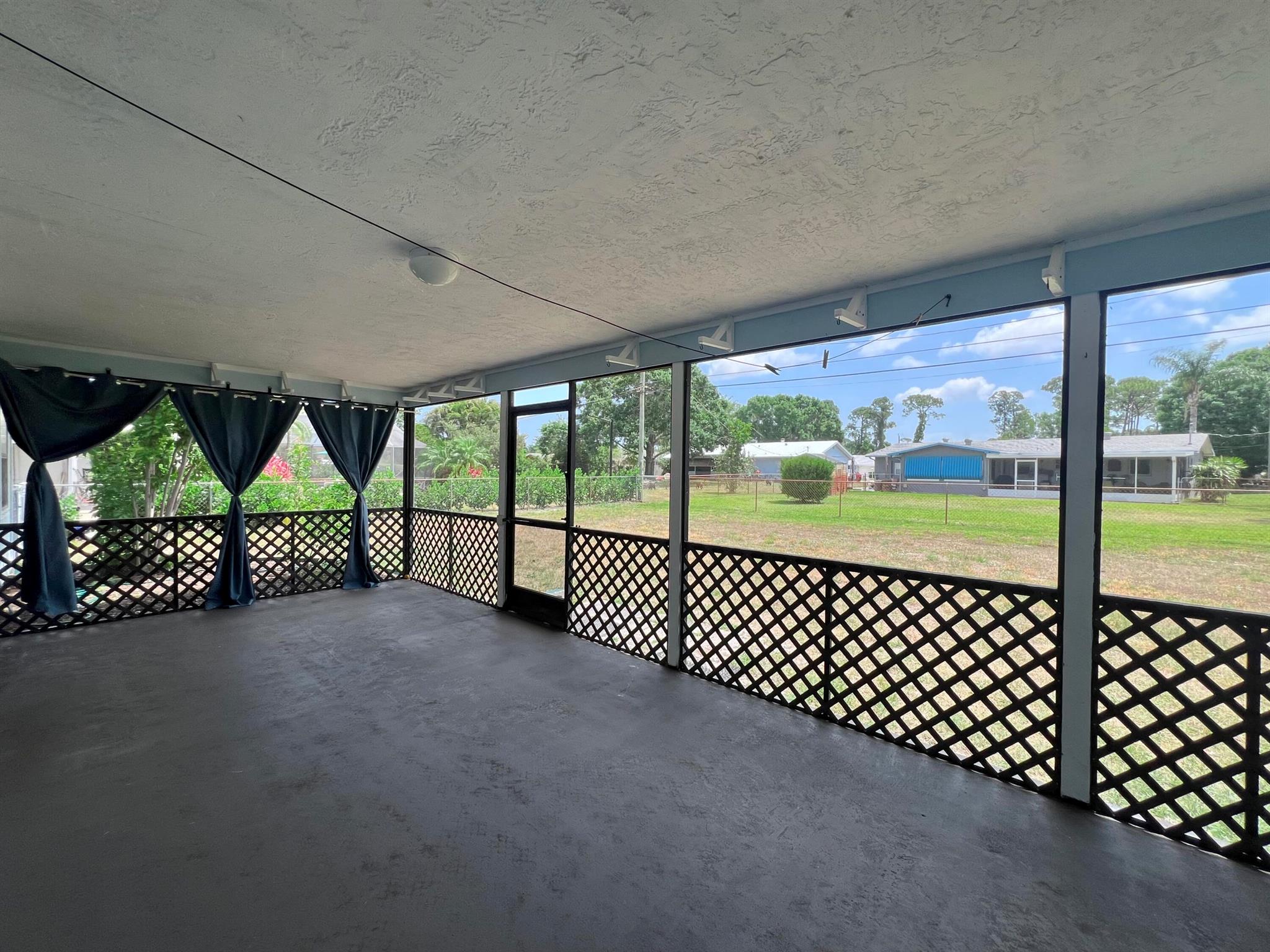 PORT ST LUCIE SECTION 1 - Residential