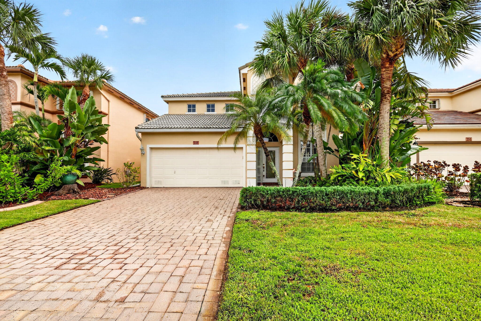 248 NW RED CEDAR Street 248