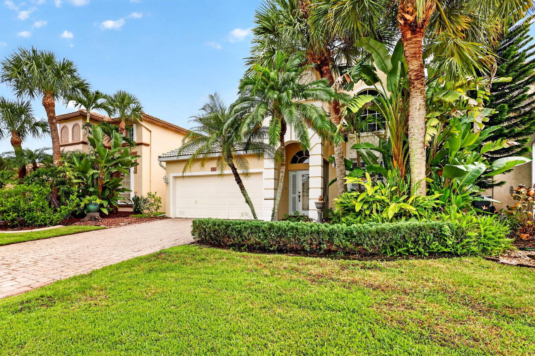 248 NW RED CEDAR Street 248