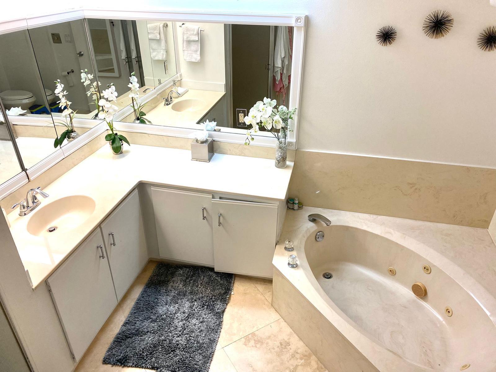 PINE RIDGE AT DELRAY BEACH CONDO - Residential