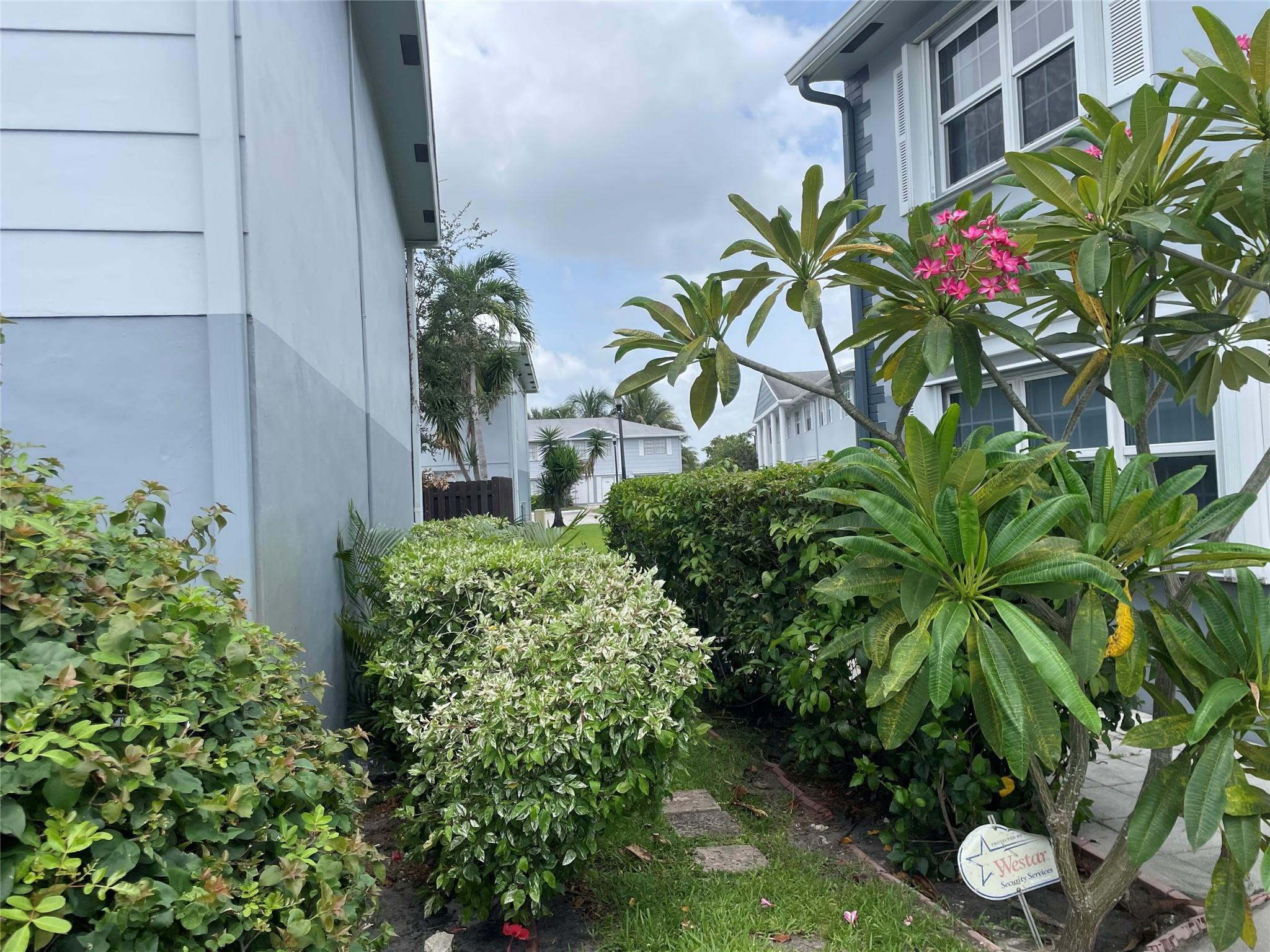 Arrowhead Golf & Tennis Club - Residential