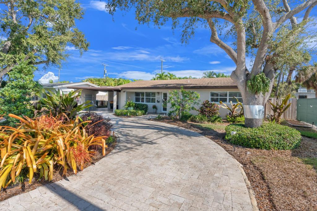 Photo of 4120 NE 20th Ave, Fort Lauderdale, FL 33308 (MLS # F10542200)