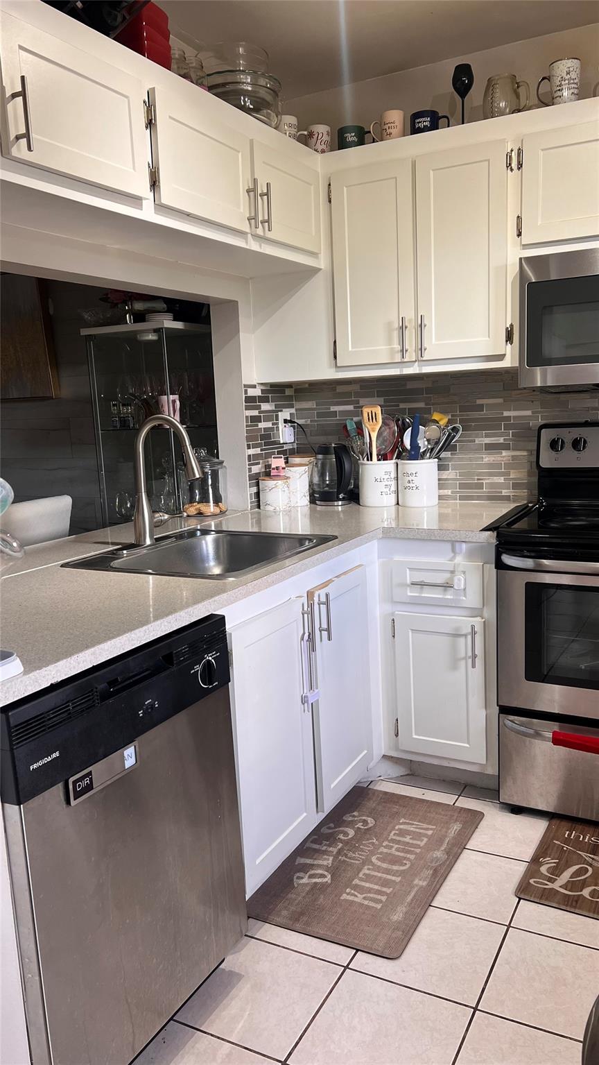 Fairview At Pembroke Poin - Residential Lease