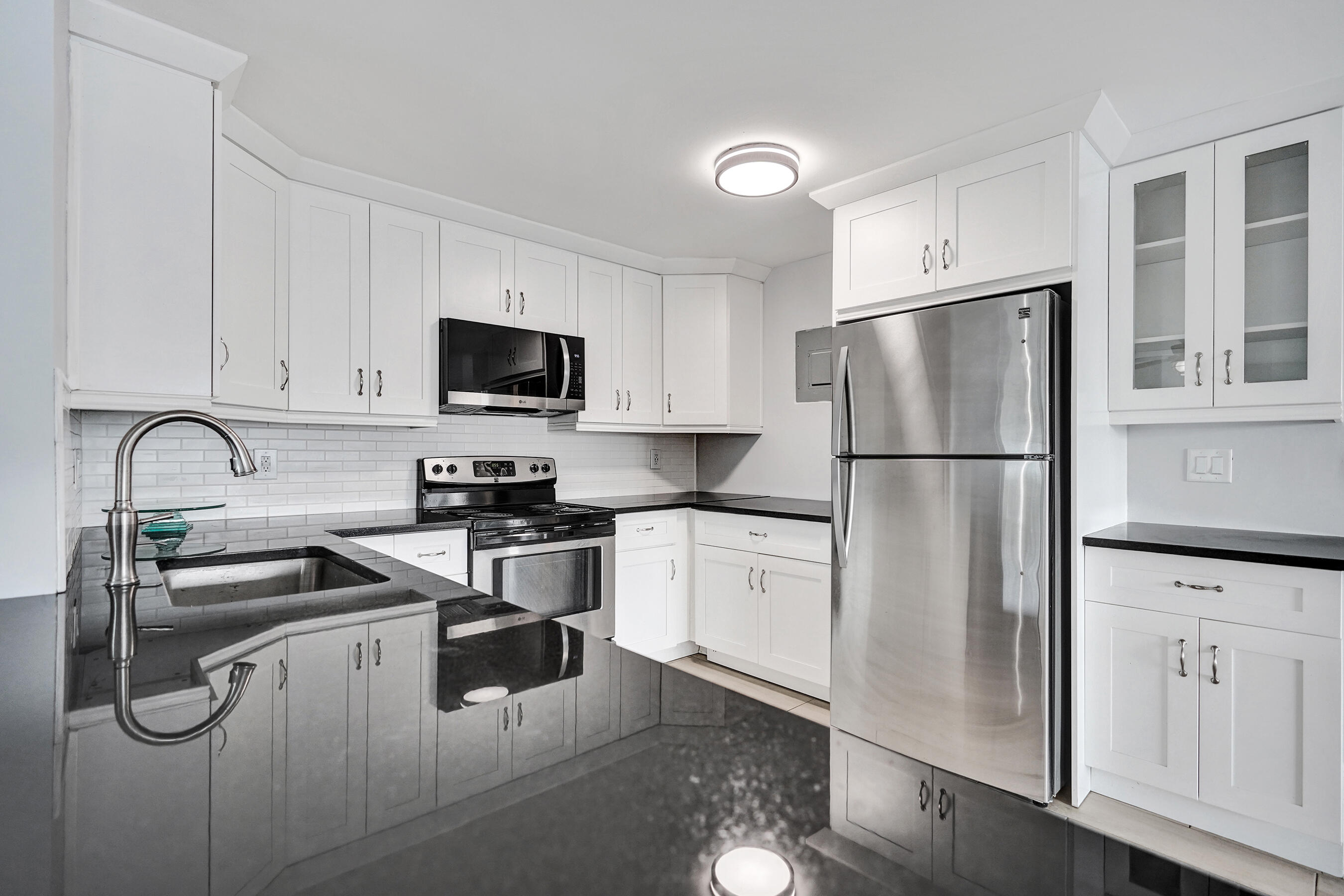 3220 Bayview Drive 315