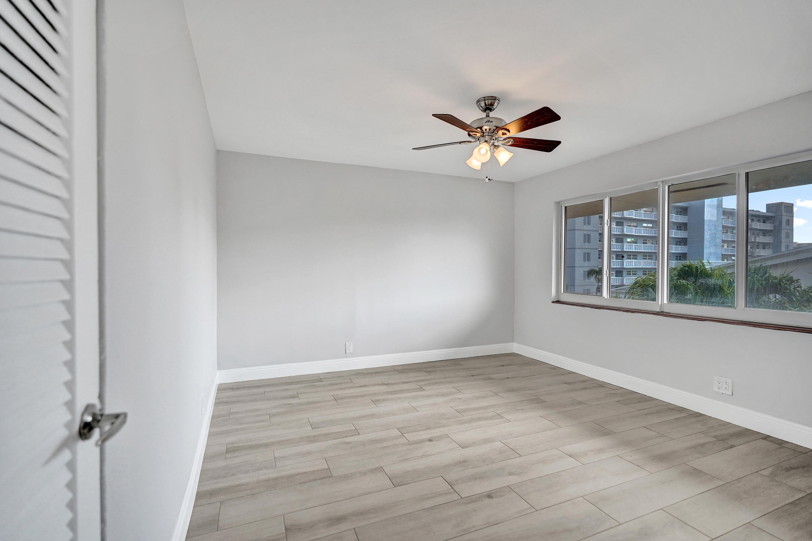 PIER 41 CONDO - Residential