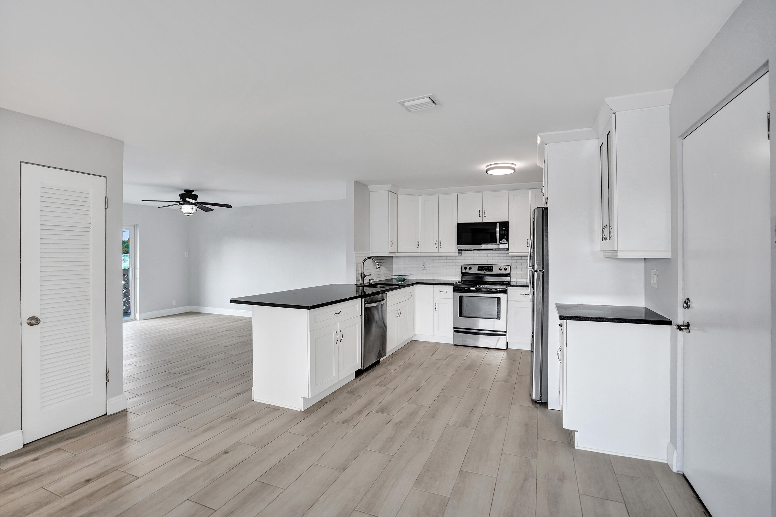 3220 Bayview Drive 315