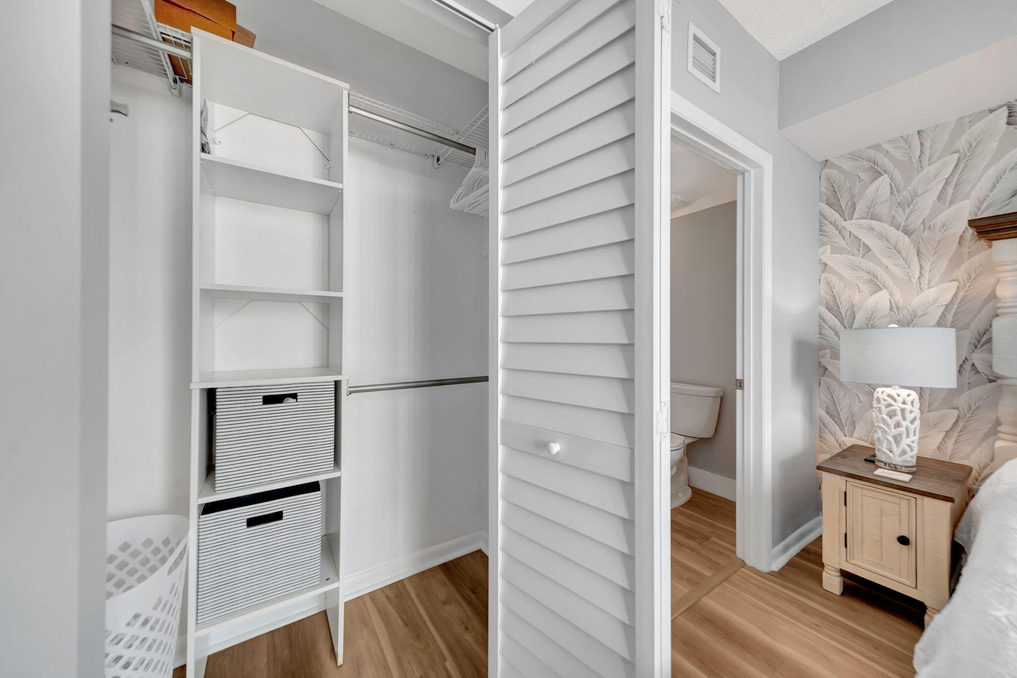 TIDES AT BRIDGESIDE SQUARE - Residential