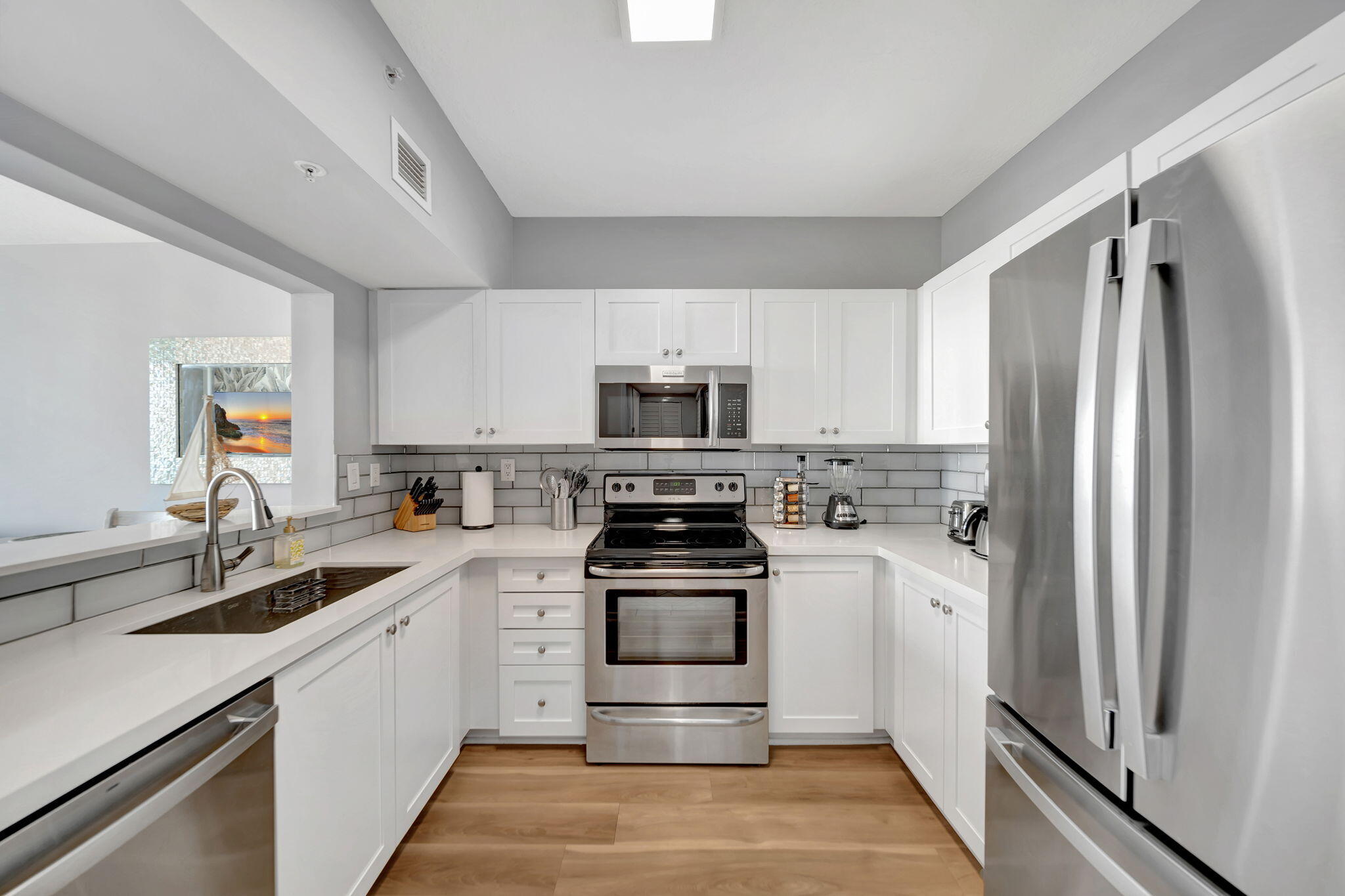 TIDES AT BRIDGESIDE SQUARE - Residential