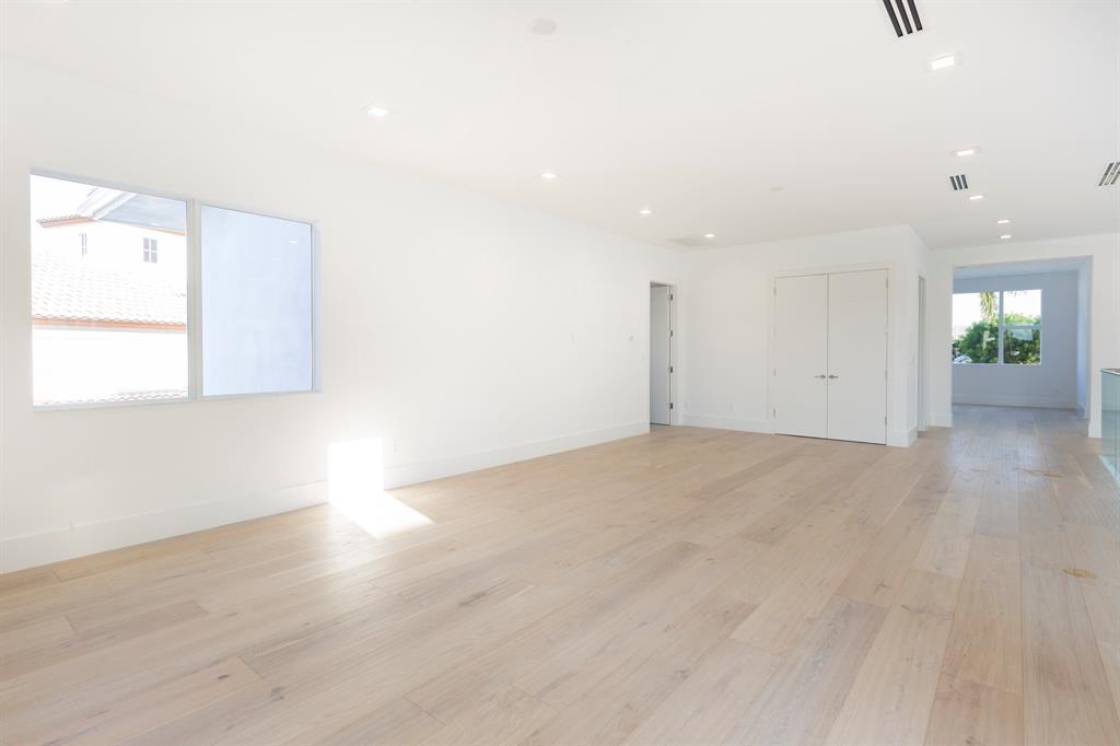 ST ANDREWS COUNTRY CLUB - Residential