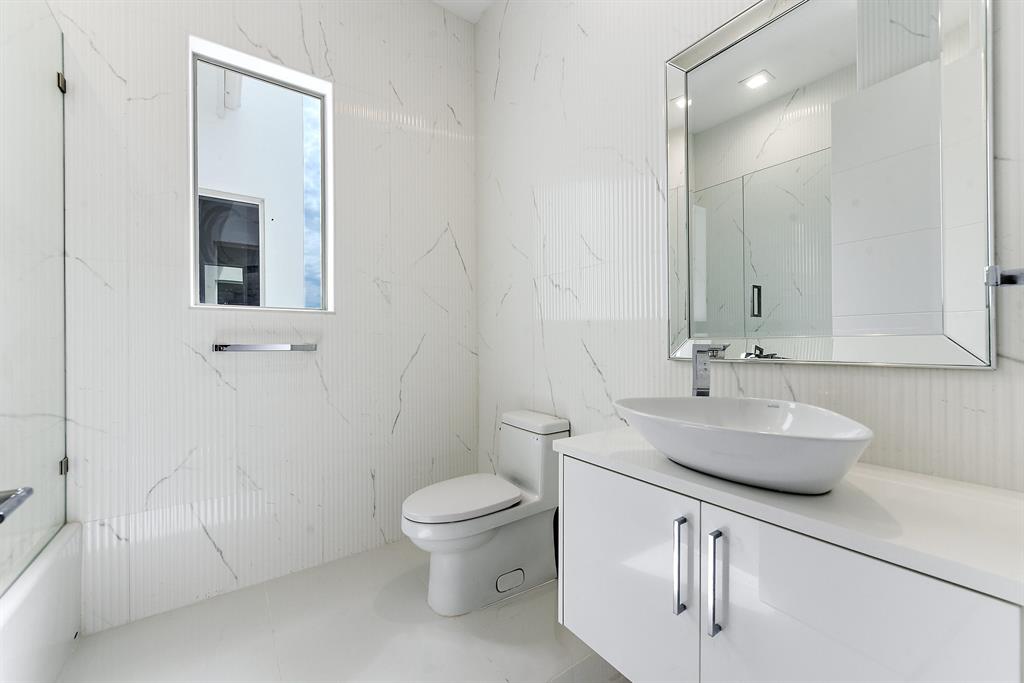 ST ANDREWS COUNTRY CLUB - Residential