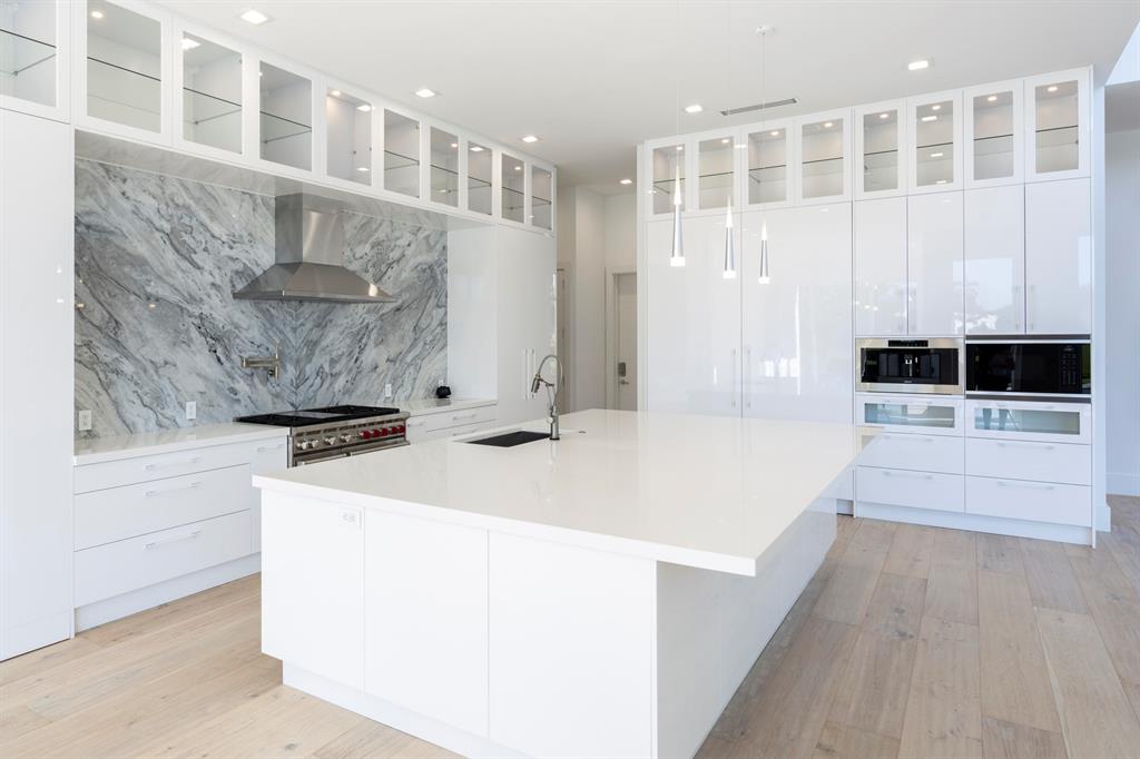 ST ANDREWS COUNTRY CLUB - Residential