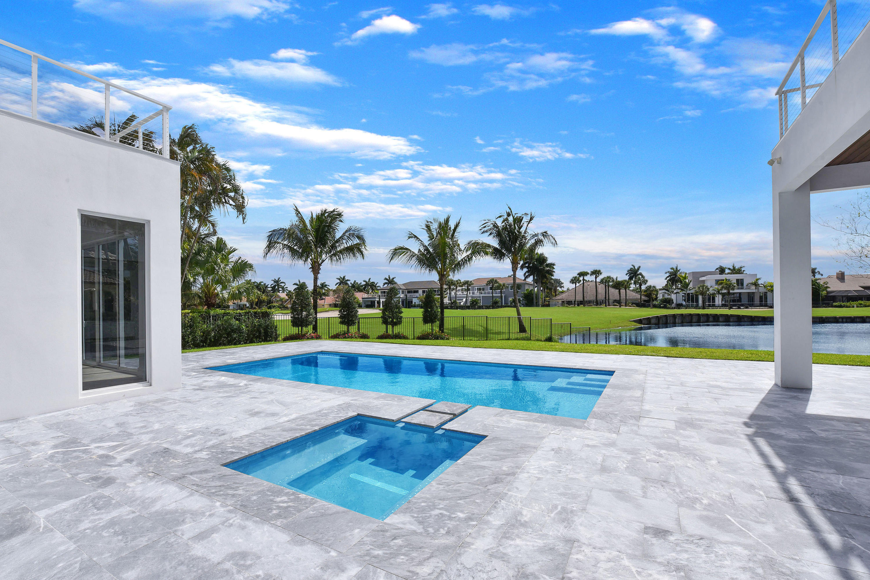 ST ANDREWS COUNTRY CLUB - Residential