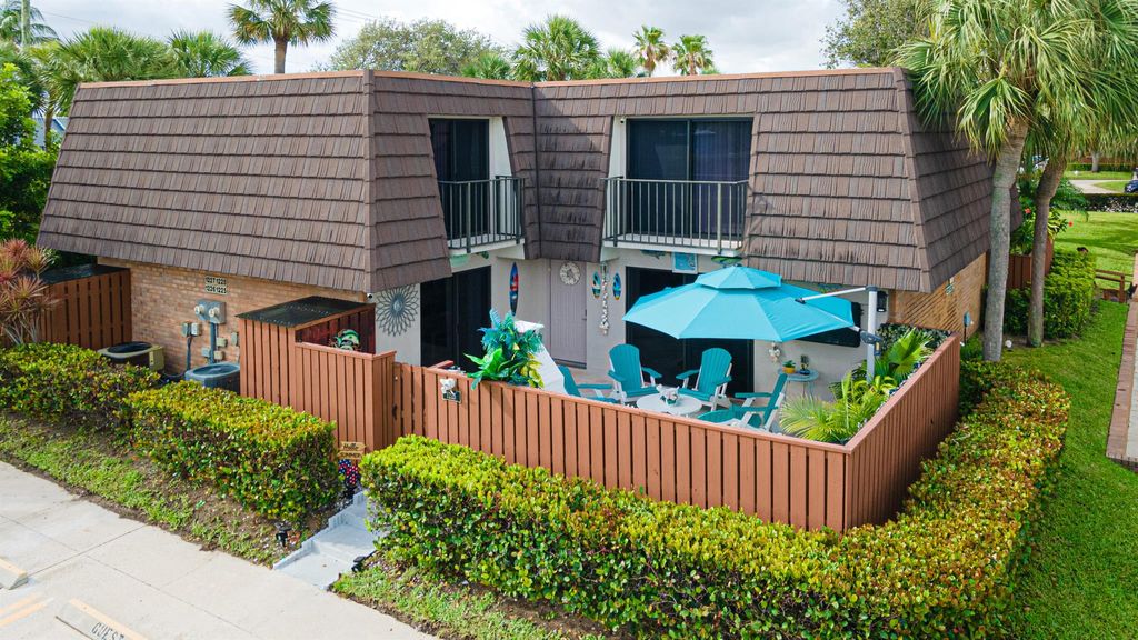 Photo of 1225 12th Court, Jupiter, FL 33477 (MLS # R10897262)