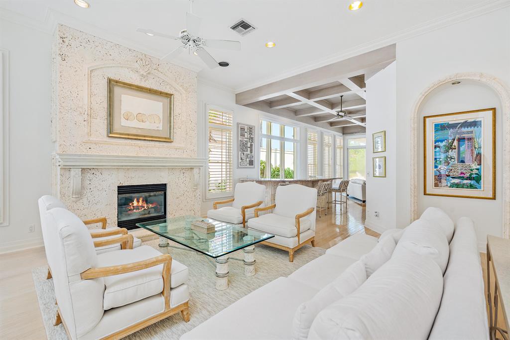 Seven Hundred Ocean Drive - Residential