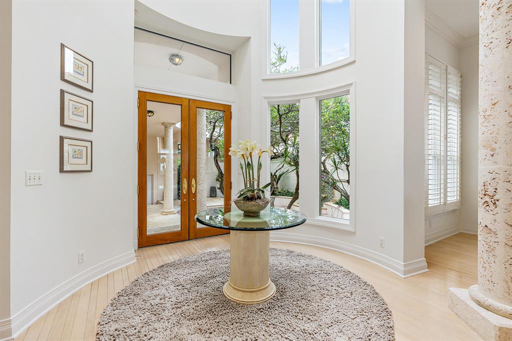 Seven Hundred Ocean Drive - Residential