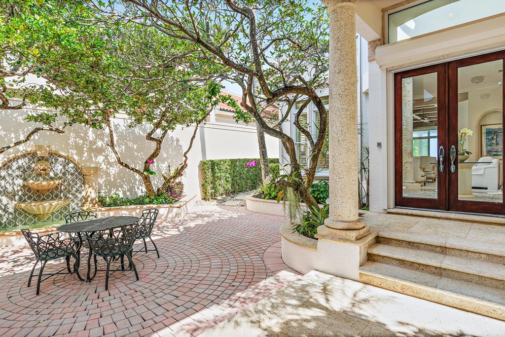 Seven Hundred Ocean Drive - Residential