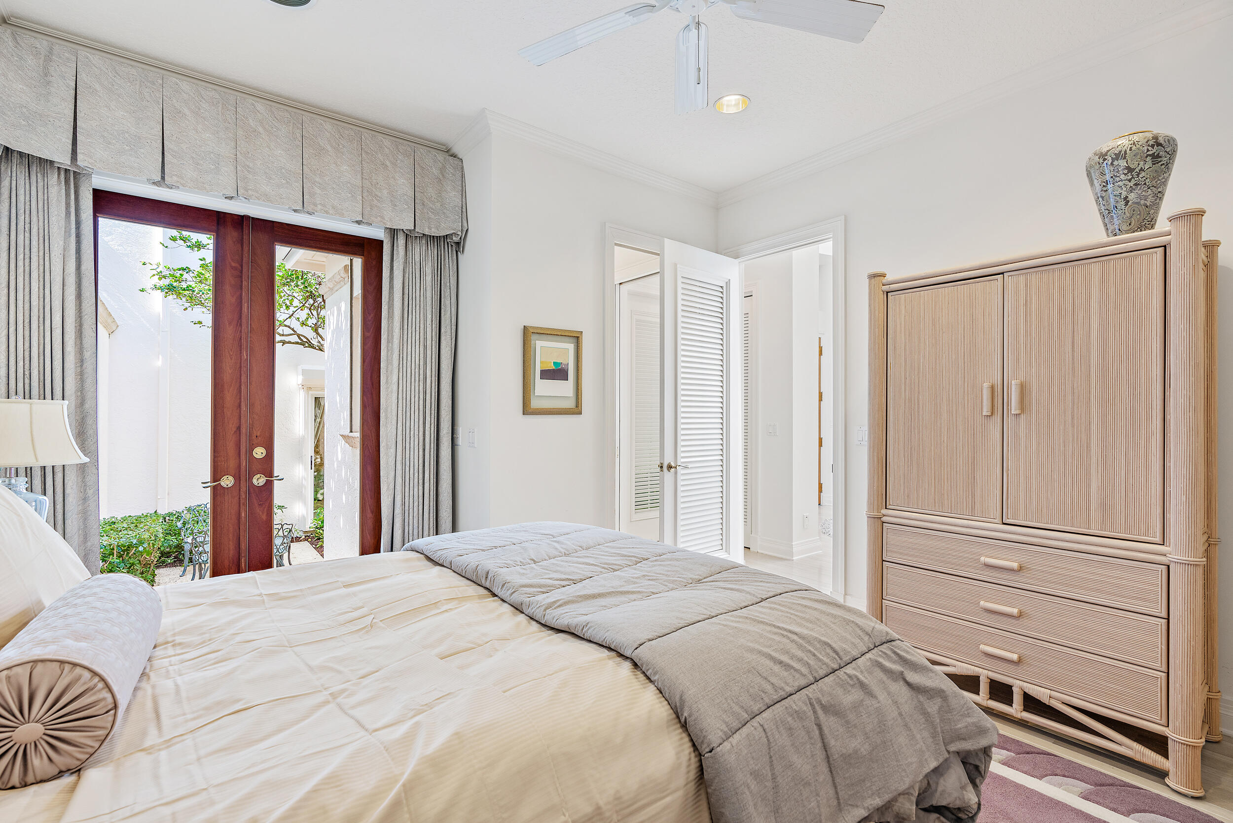 Seven Hundred Ocean Drive - Residential