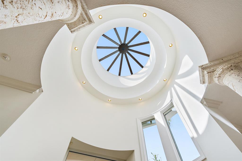 Seven Hundred Ocean Drive - Residential