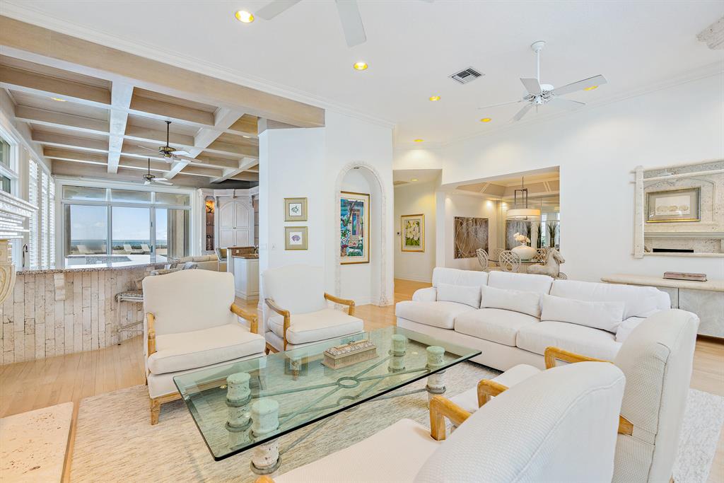 Seven Hundred Ocean Drive - Residential