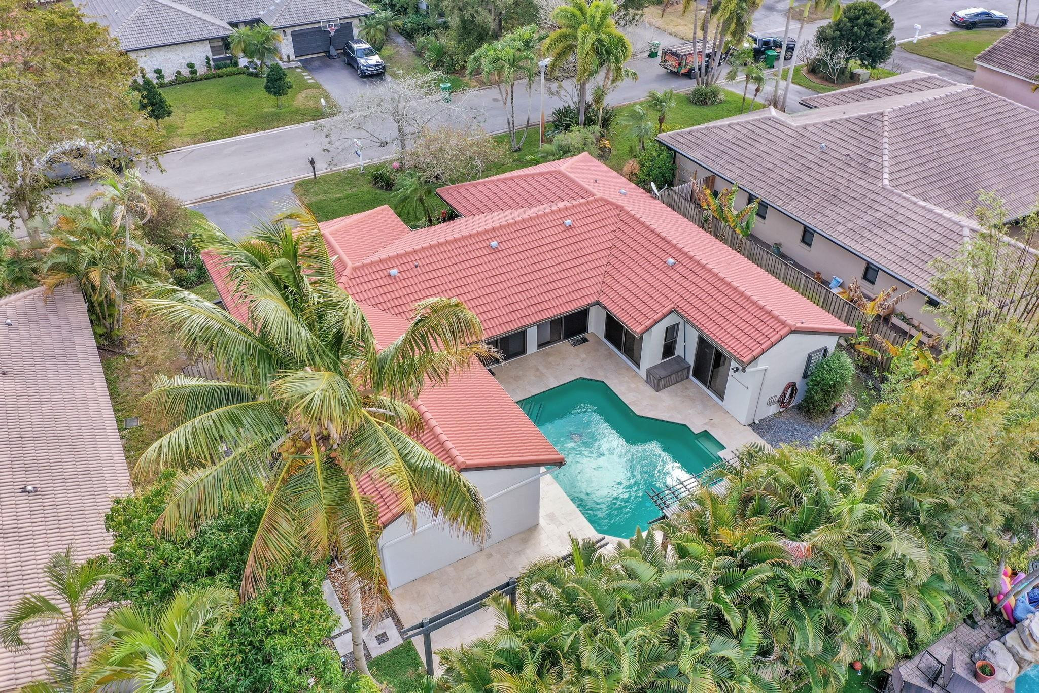 OAKBROOK/HIDDEN HAMMOCKS - Residential