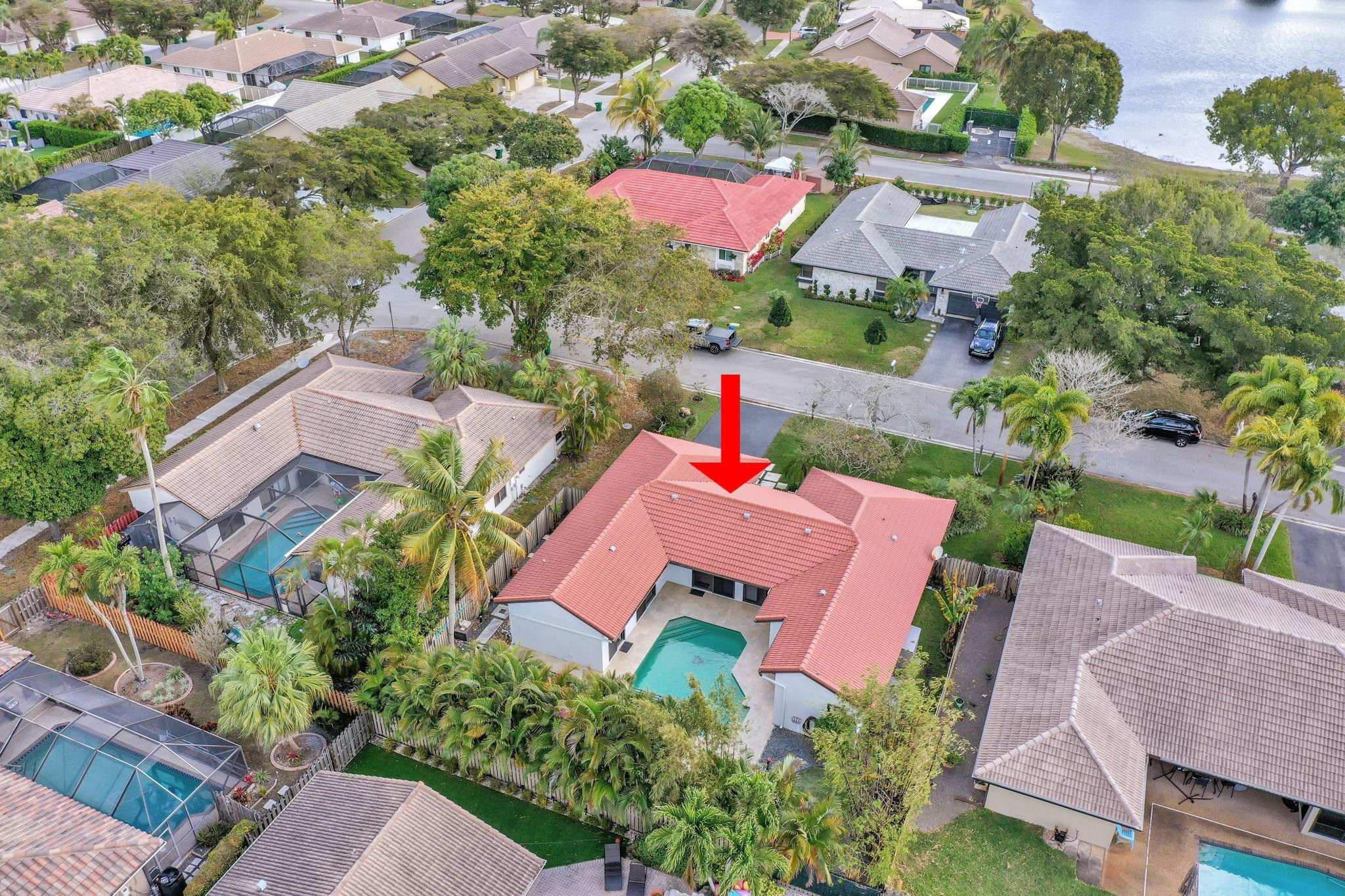 OAKBROOK/HIDDEN HAMMOCKS - Residential