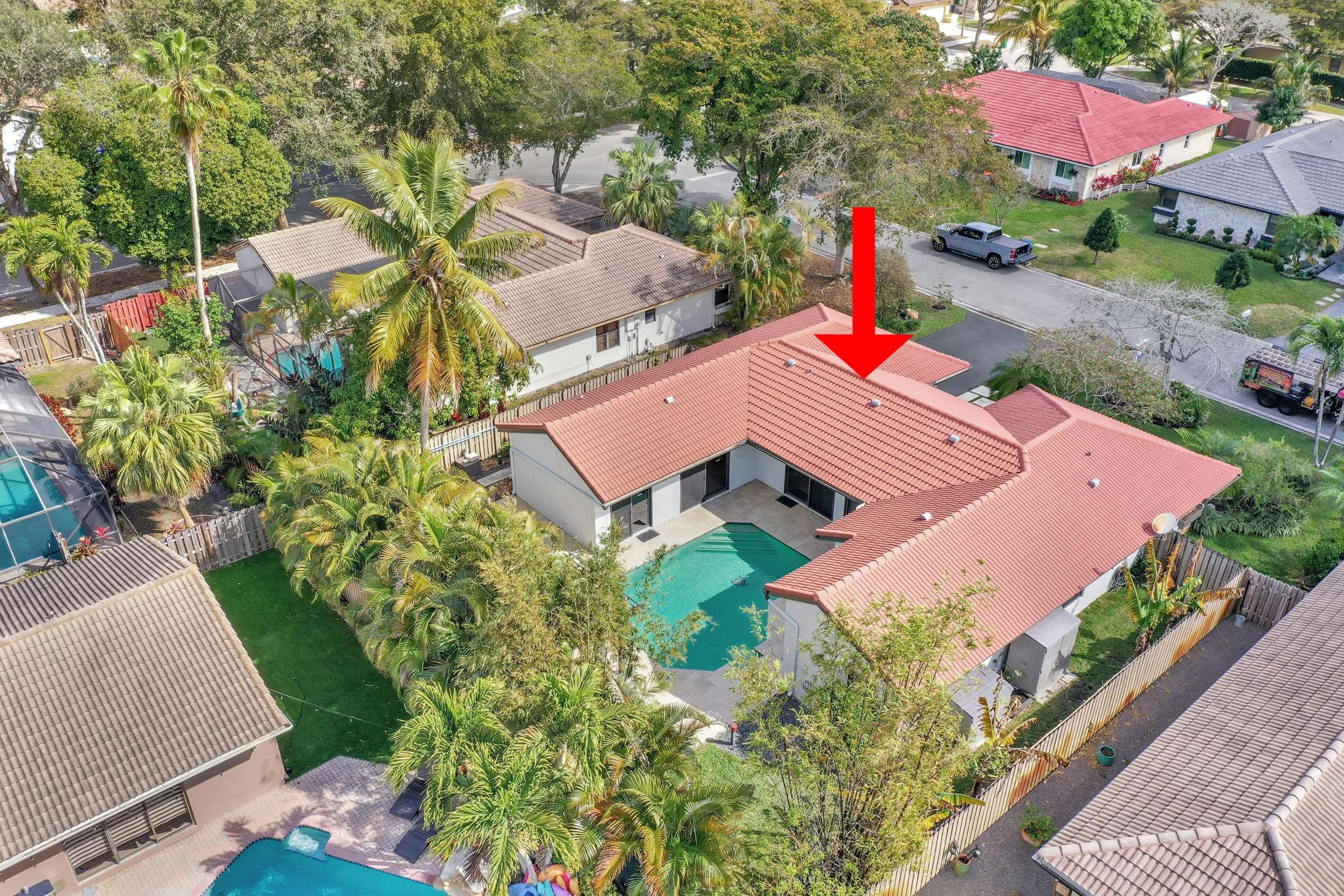 OAKBROOK/HIDDEN HAMMOCKS - Residential