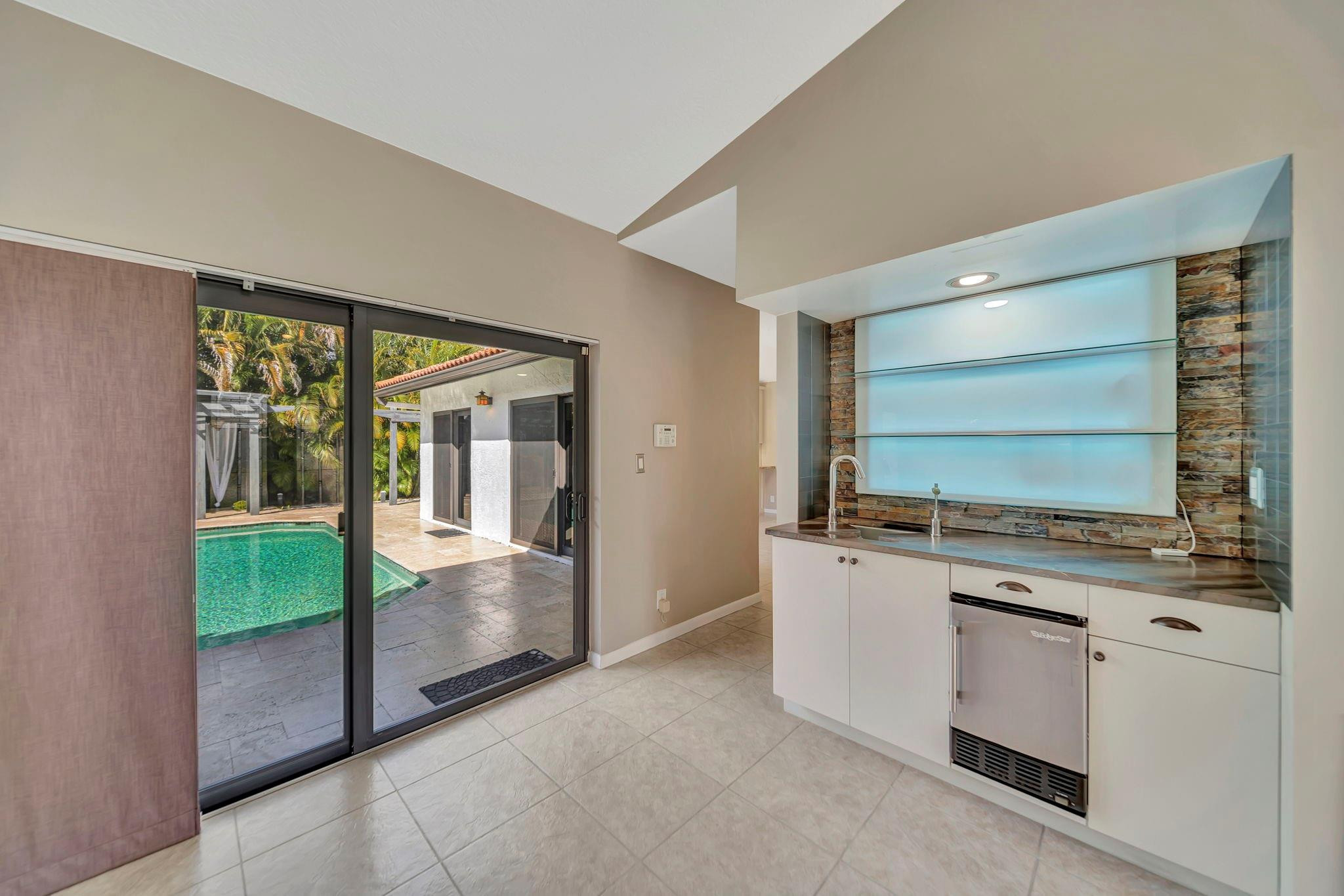 OAKBROOK/HIDDEN HAMMOCKS - Residential