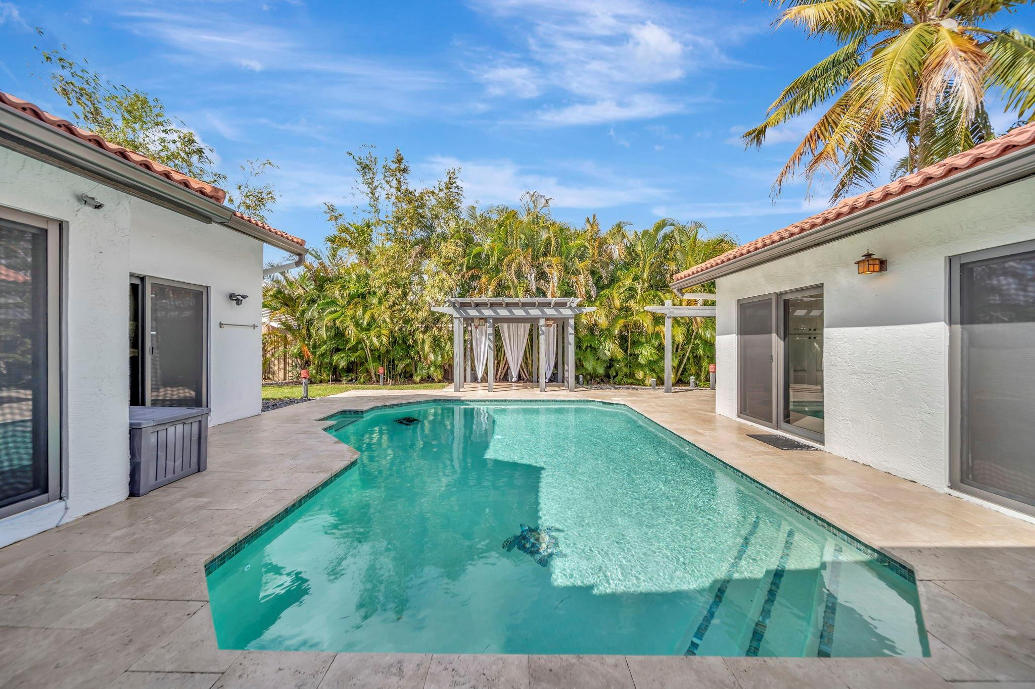 OAKBROOK/HIDDEN HAMMOCKS - Residential