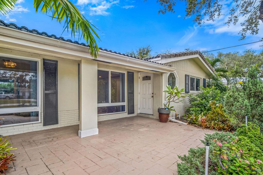 Photo of 127 SW 7 Avenue, Boca Raton, FL 33486 (MLS # R11126535)