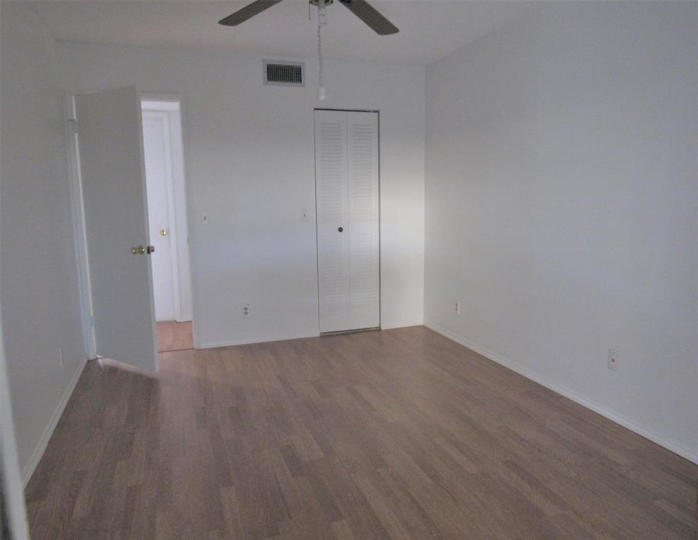 VILLAGE GREEN BUCKINGHAM CONDO - Residential Lease