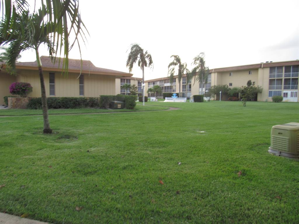 VILLAGE GREEN BUCKINGHAM CONDO - Residential Lease