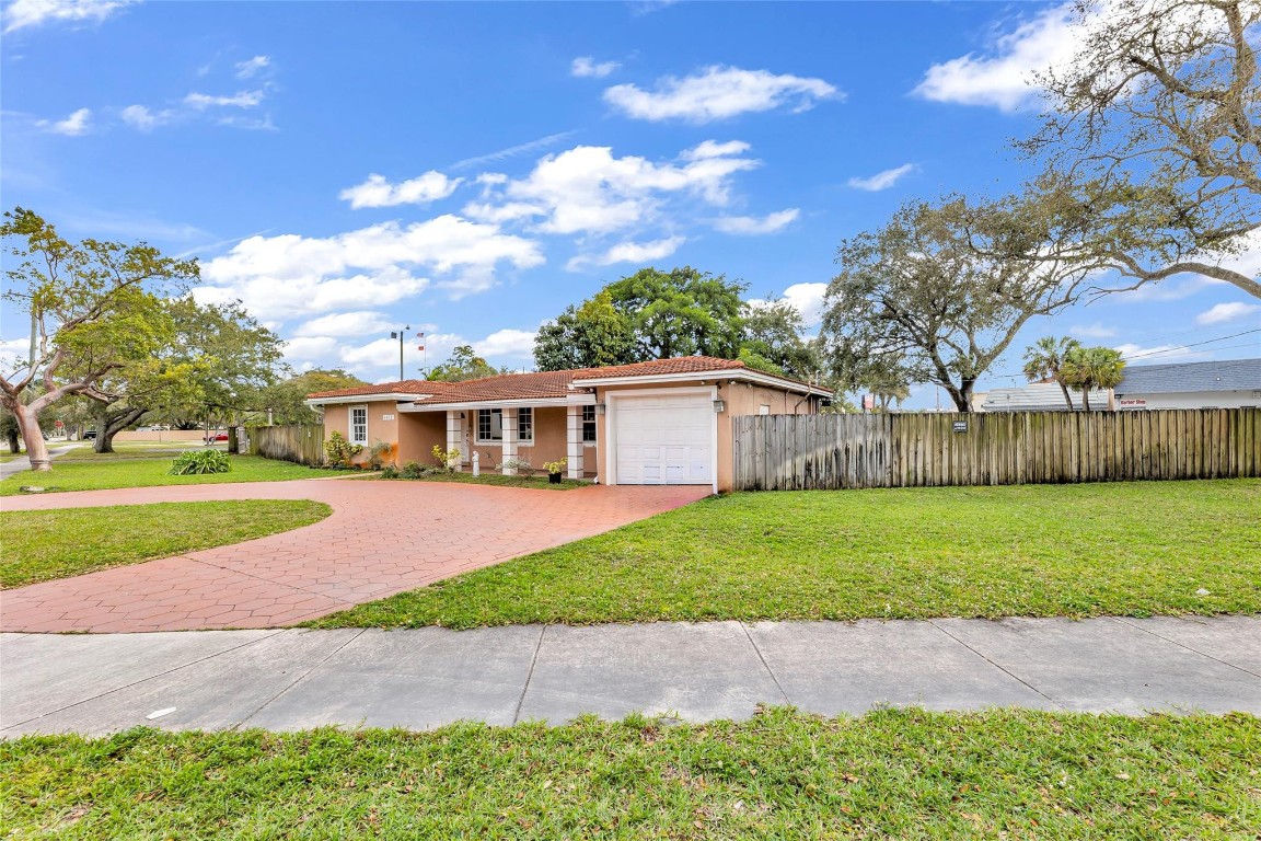 Hollywood Beach Gardens 1 - Land