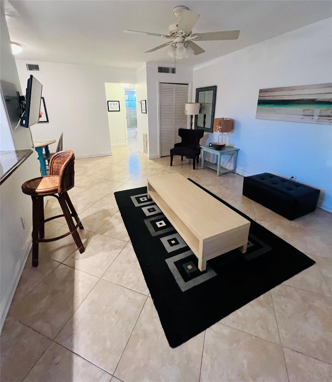 CYPRESS ARMS CONDOMINIUM - Residential Lease