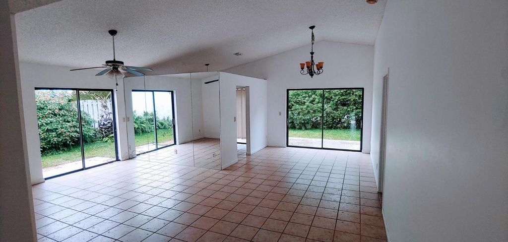 Photo of 11 Mayfield Way, Boynton Beach, FL 33426 (MLS # R11076103)