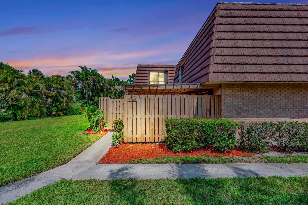 Photo of 1408 14th Lane, Palm Beach Gardens, FL 33418 (MLS # R11080603)