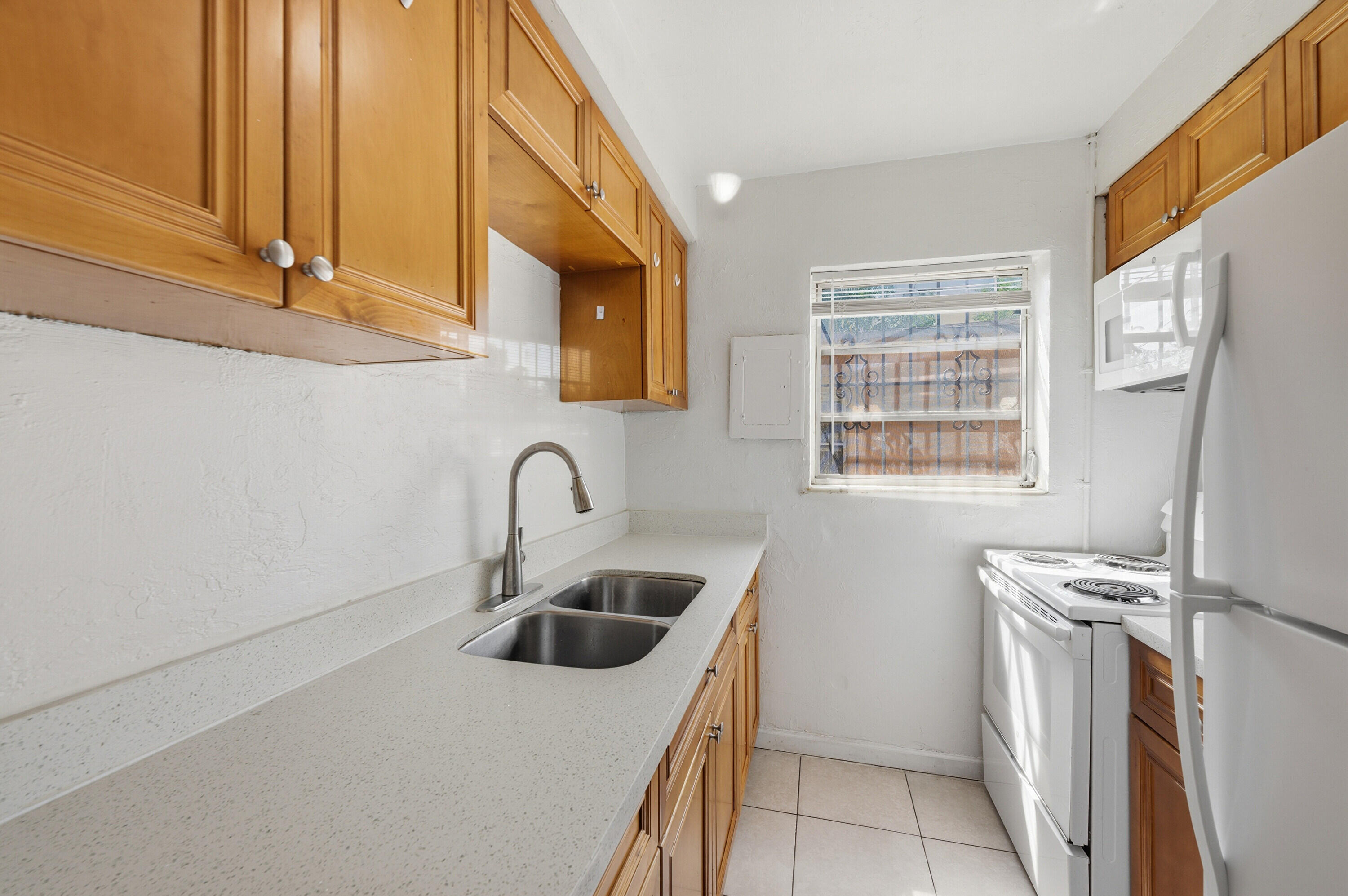 STEPHEN MANOR - Residential