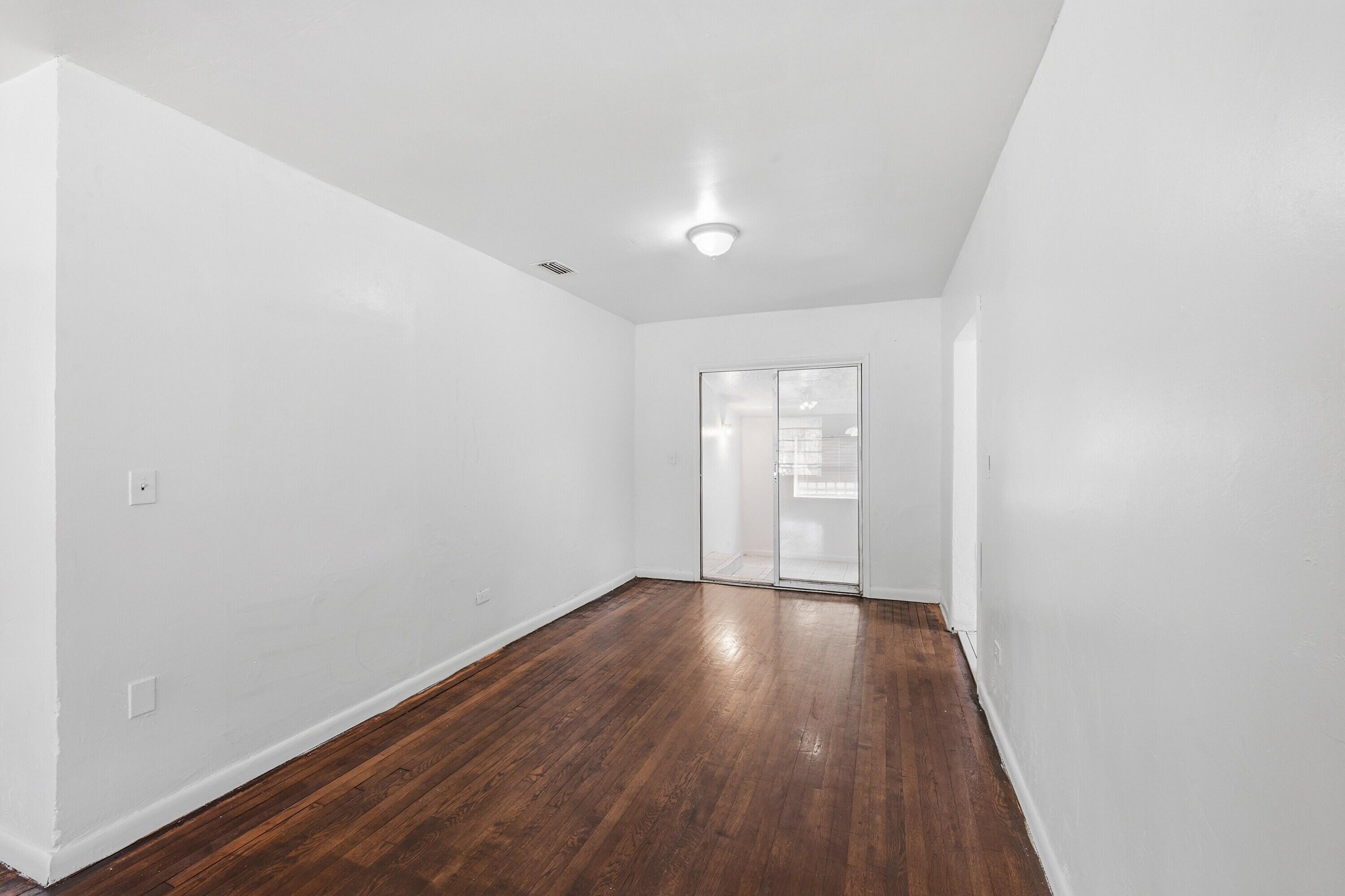 STEPHEN MANOR - Residential