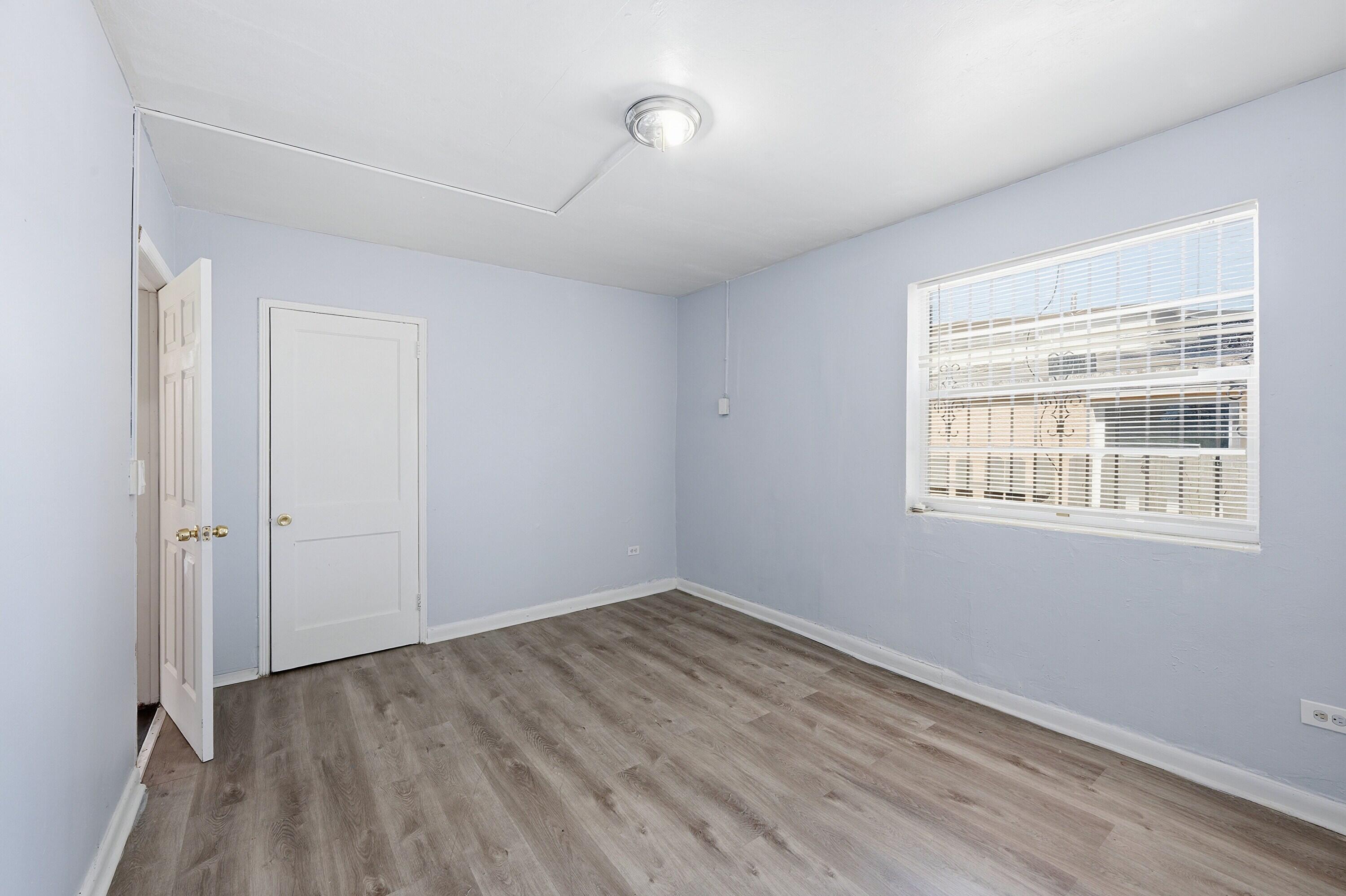 STEPHEN MANOR - Residential